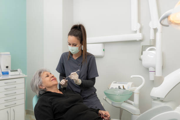 Best Emergency Tooth Extraction in Lan, MI